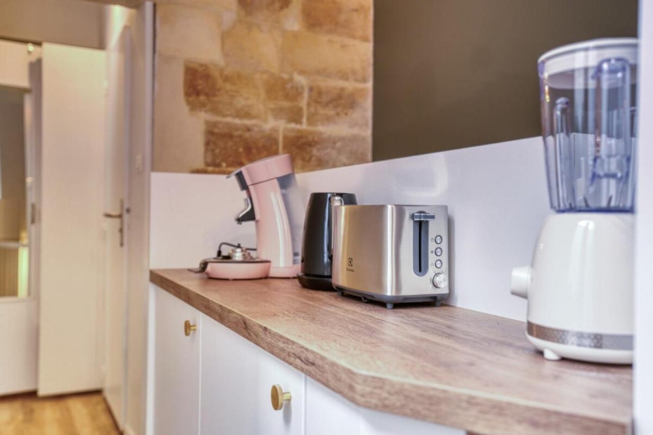 Appartamento Le Fleuriau T3 Prestige&Cour Privée, Hypercentre La Rochelle  Esterno foto